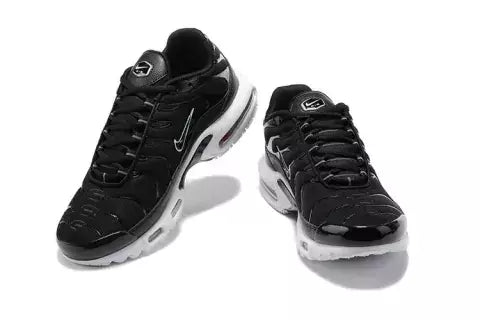 AIR MAX TN PLUS "BLACK AND WHITE"